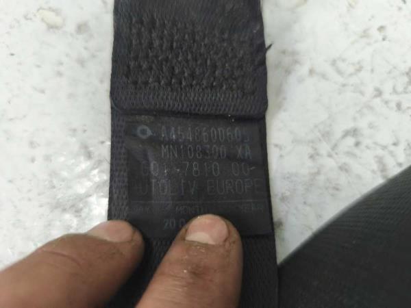 CEINTURE ARRIERE DROIT MITSUBISHI  - Vue 2